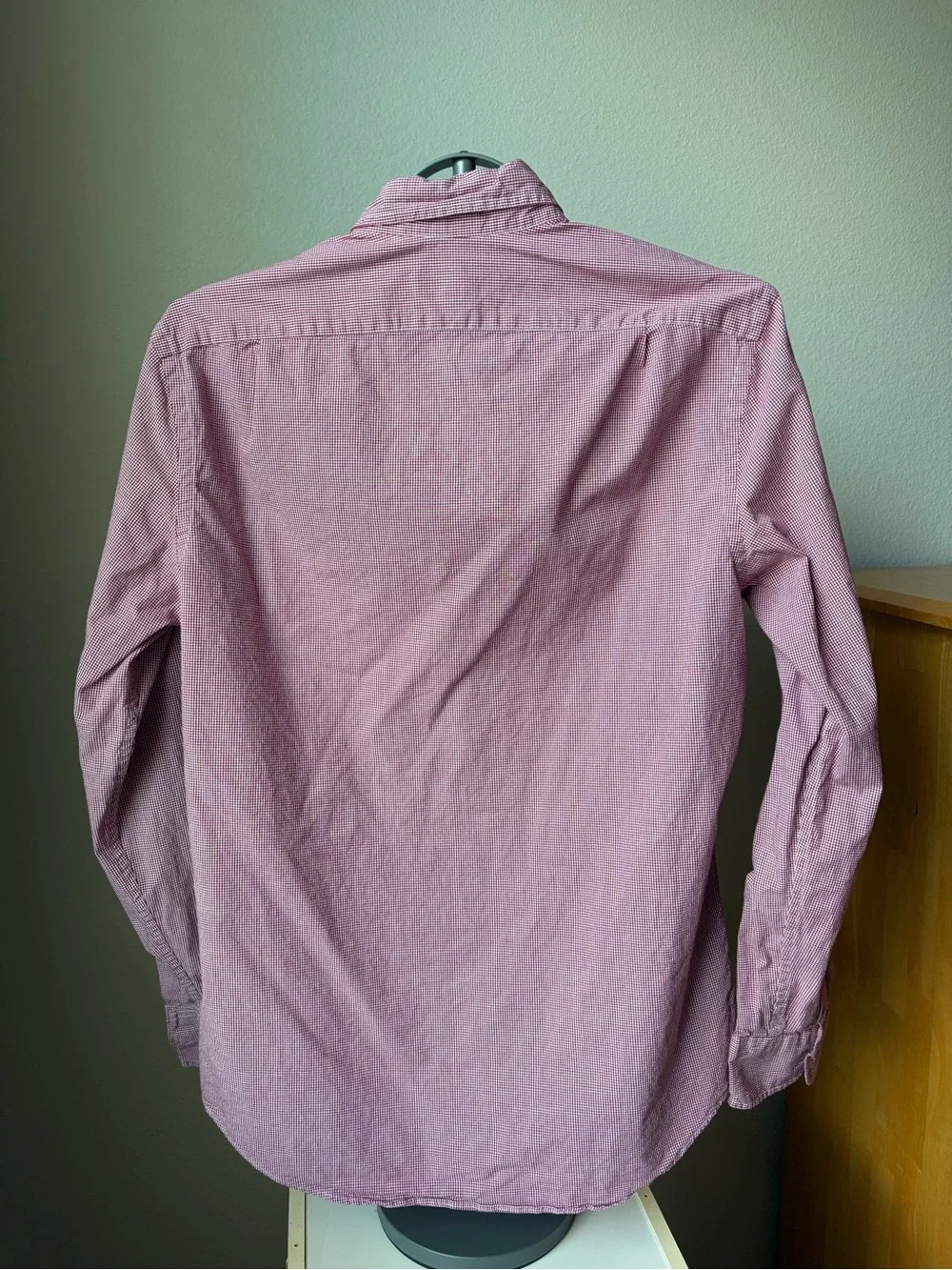 J. Crew Men's Long-Sleeve Button-Down Shirt in Dusty Pink